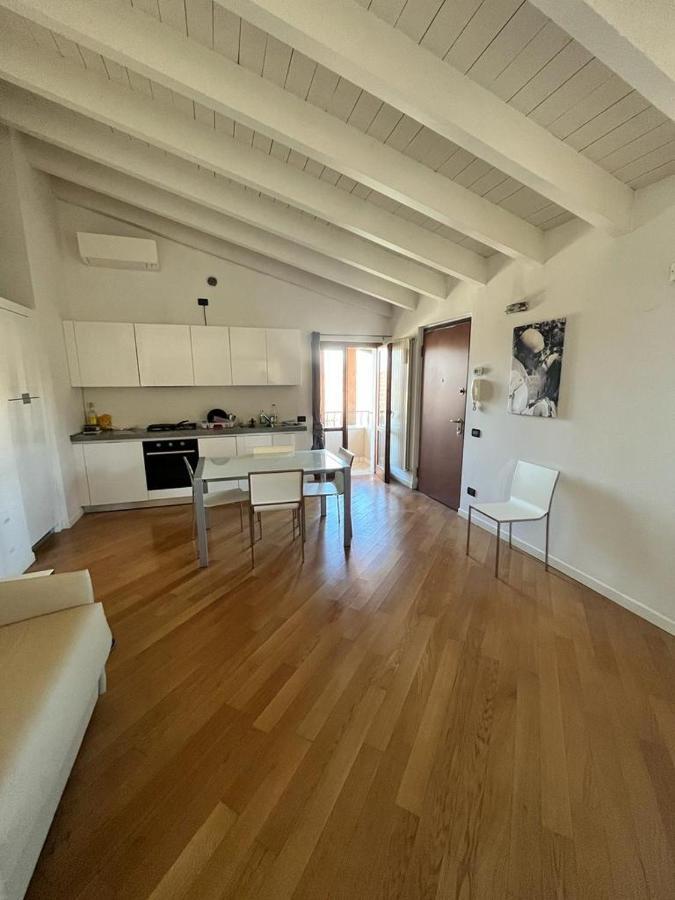 Vittoria Al Lago Lejlighed Desenzano del Garda Eksteriør billede