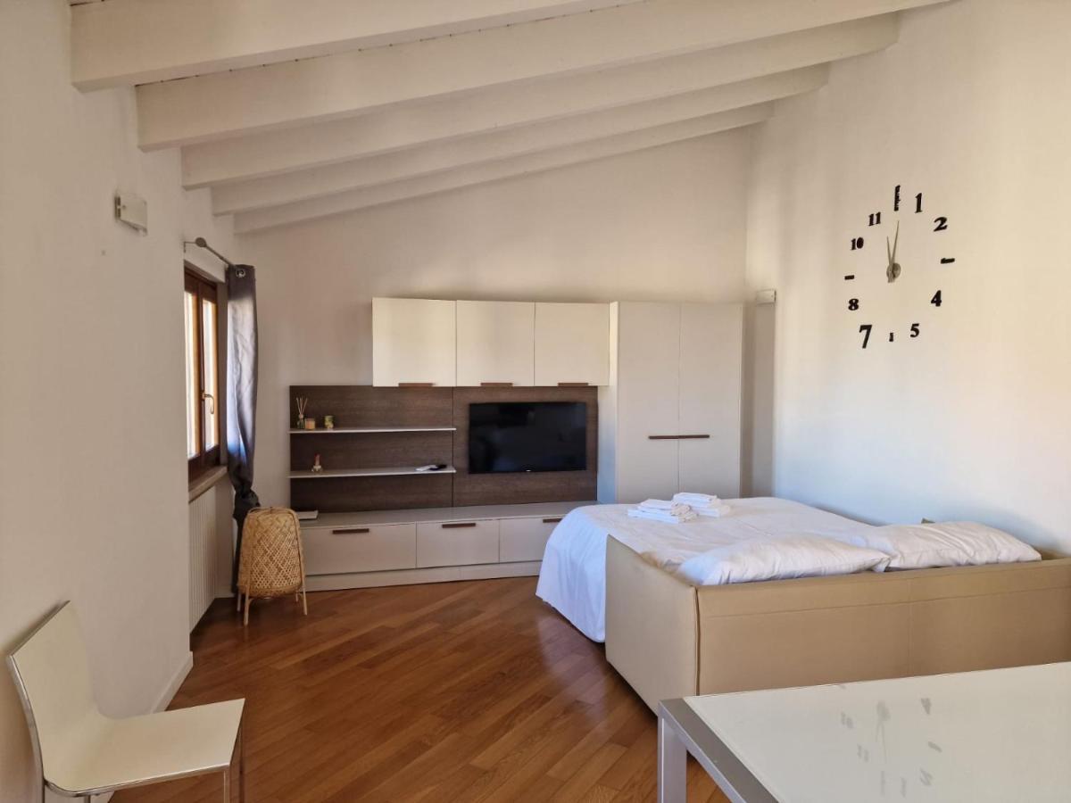 Vittoria Al Lago Lejlighed Desenzano del Garda Eksteriør billede